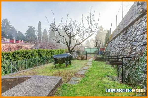 appartamento in vendita a Varese in zona Sant'Ambrogio