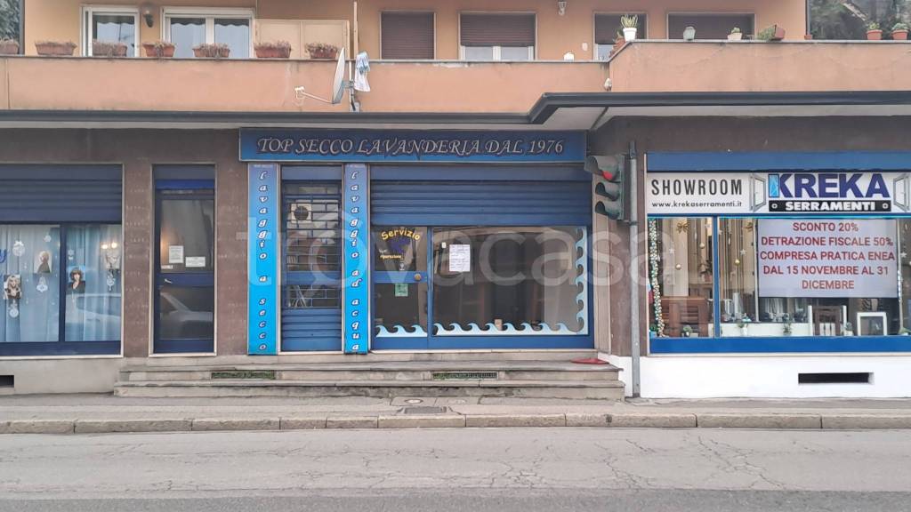negozio in vendita a Varese in zona Biumo