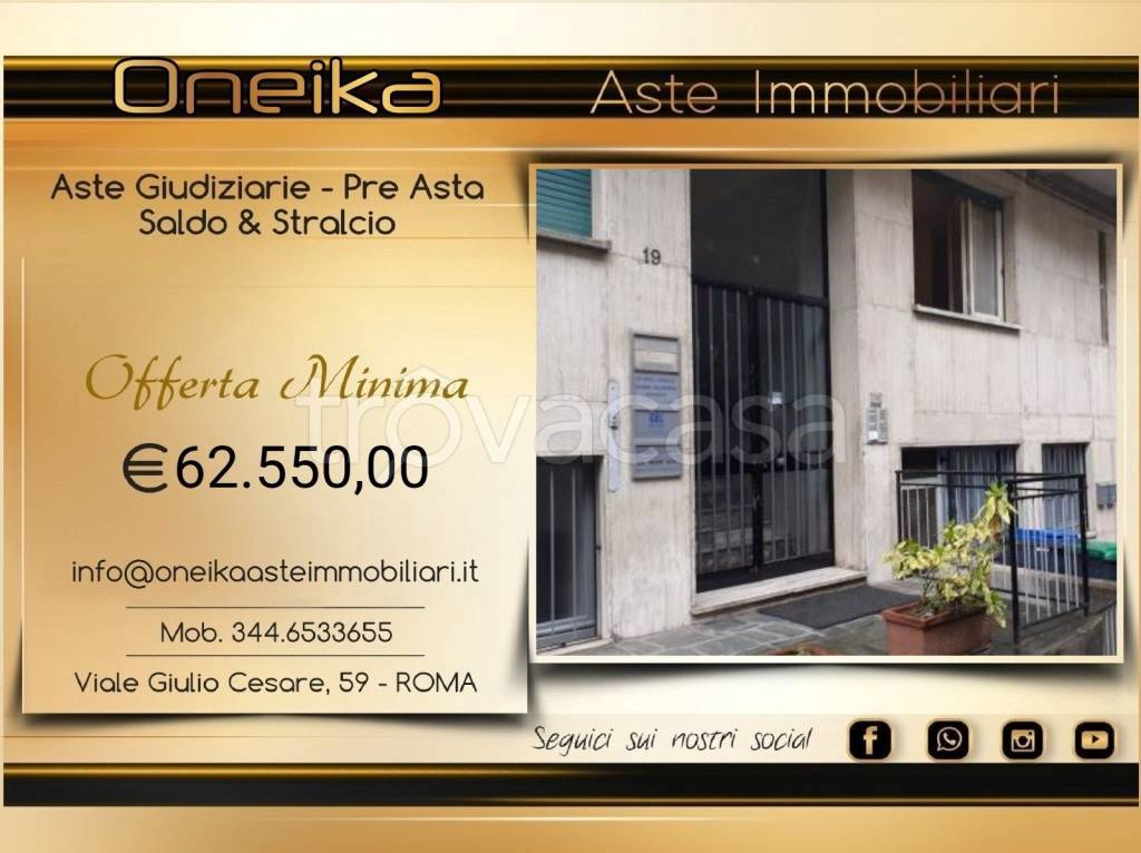 appartamento in vendita a Varese in zona Centro Città