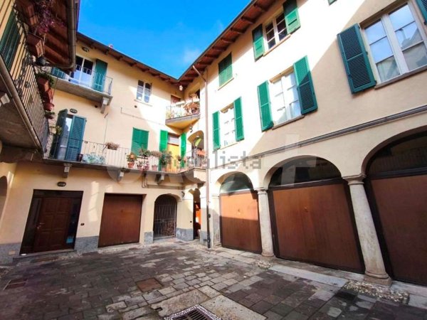 appartamento in vendita a Varese in zona Centro Città
