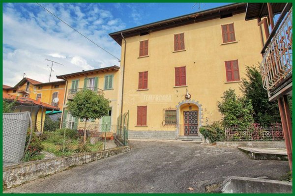 appartamento in vendita a Varese in zona Bobbiate