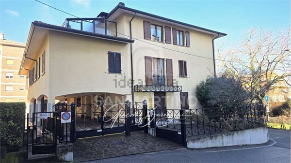 appartamento in vendita a Varese in zona Ippodromo