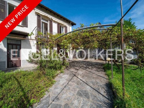 casale in vendita a Varese in zona Bobbiate