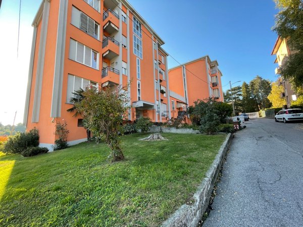 appartamento in vendita a Varese in zona Centro Città