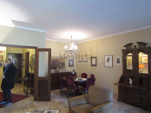 appartamento in vendita a Varese in zona Brunella