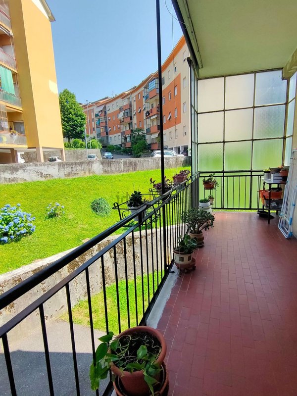 appartamento in vendita a Varese in zona Avigno