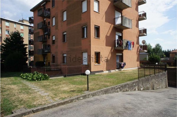 appartamento in vendita a Varese in zona Ippodromo