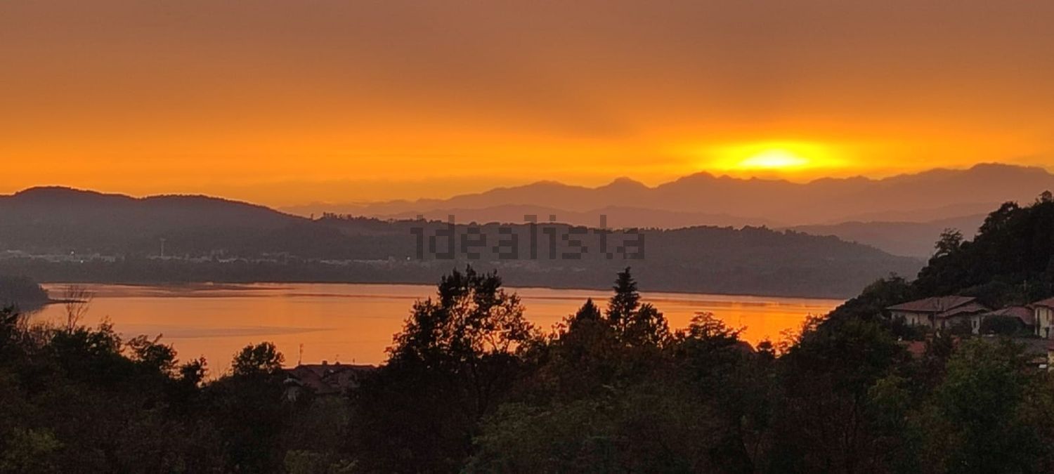 appartamento in vendita a Varese