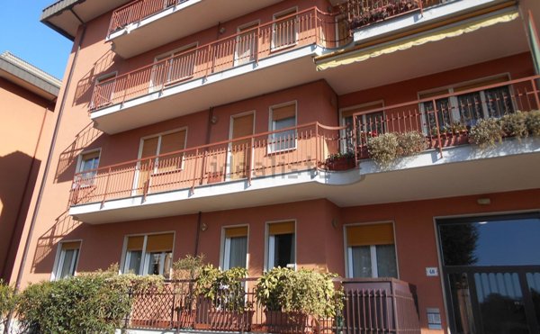 appartamento in vendita a Varese in zona Via Crispi