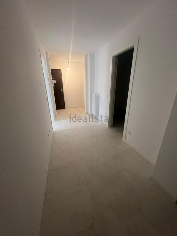 appartamento in vendita a Varese in zona Giubiano