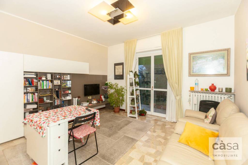 appartamento in vendita a Varese in zona Bosto