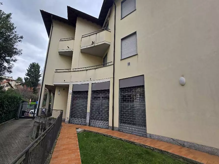 appartamento in vendita a Varese in zona Viale Borri