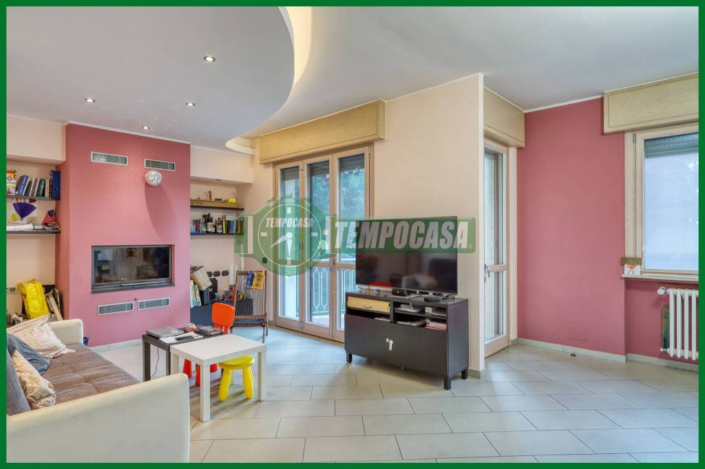 appartamento in vendita a Varese in zona Giubiano