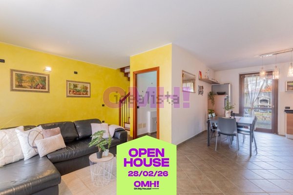 casa indipendente in vendita a Varese in zona Centro Città