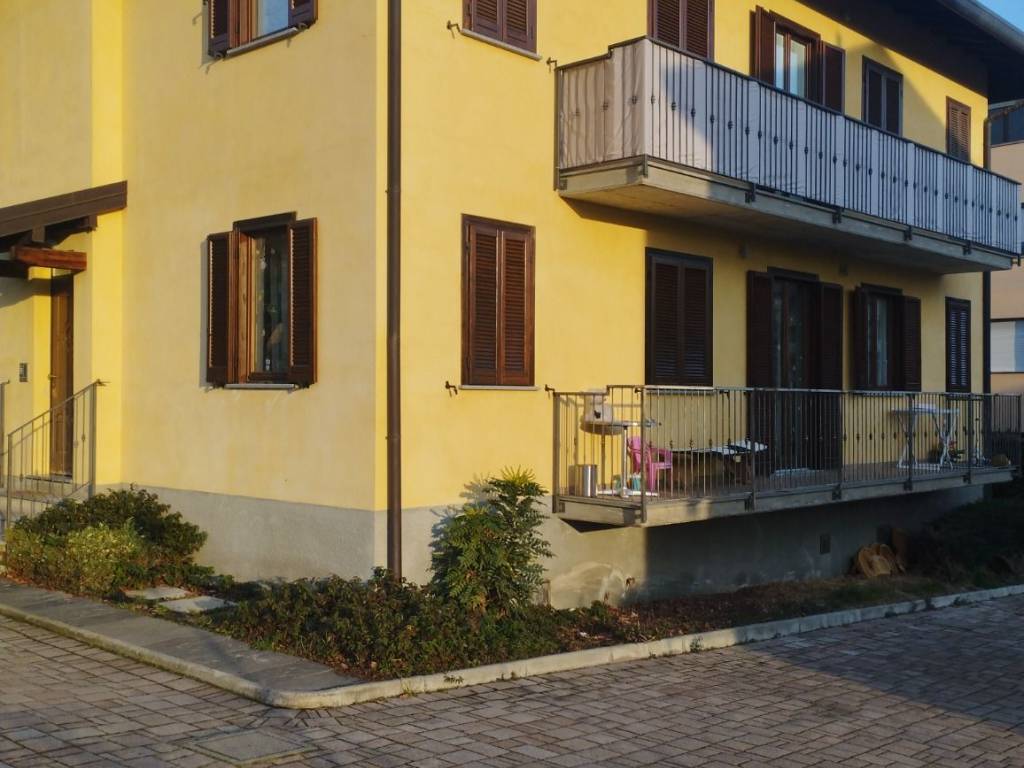 appartamento in vendita a Varese in zona Bizzozero