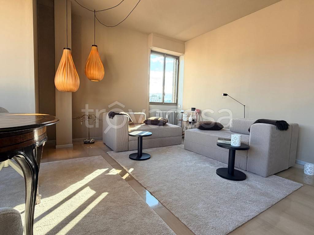 appartamento in vendita a Varese in zona Centro Città