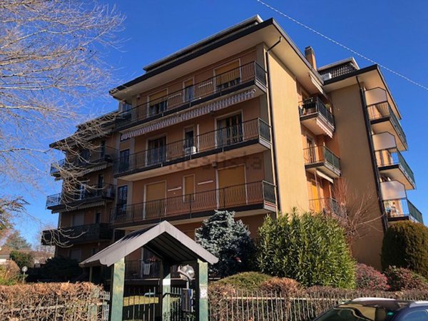 appartamento in vendita a Varese in zona Centro Città