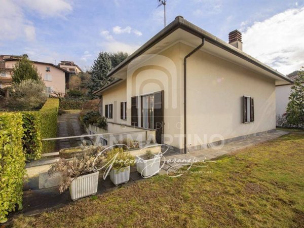 casa indipendente in vendita a Varese in zona San Fermo