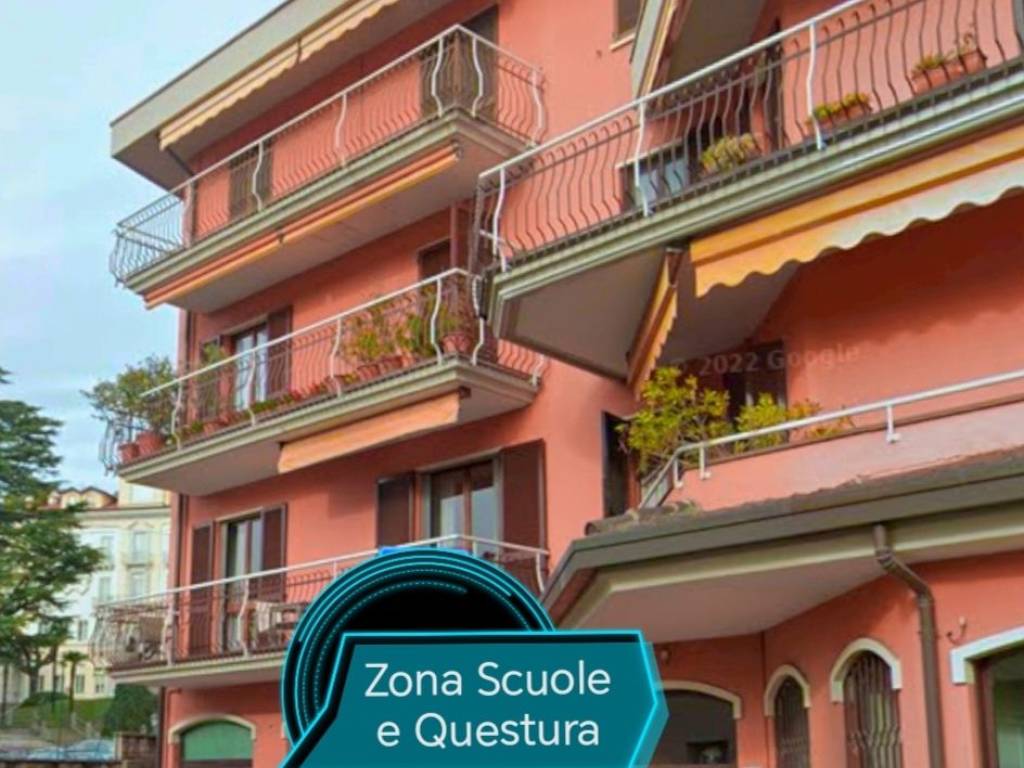 appartamento in vendita a Varese in zona Casbeno