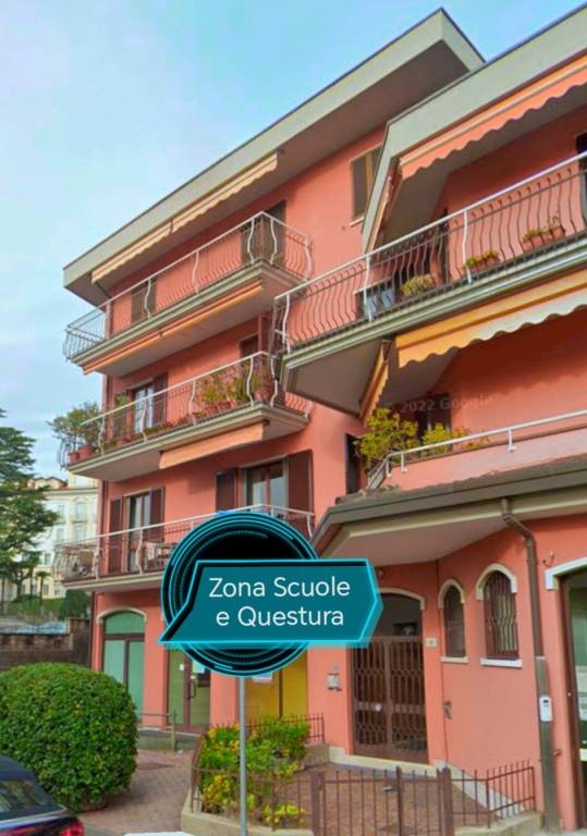 appartamento in vendita a Varese in zona Casbeno