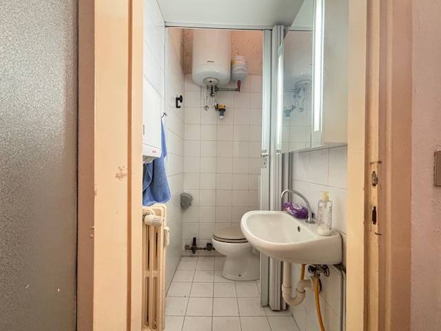 locale commerciale in vendita a Varese in zona Ippodromo