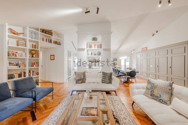 appartamento in vendita a Varese in zona Centro Città