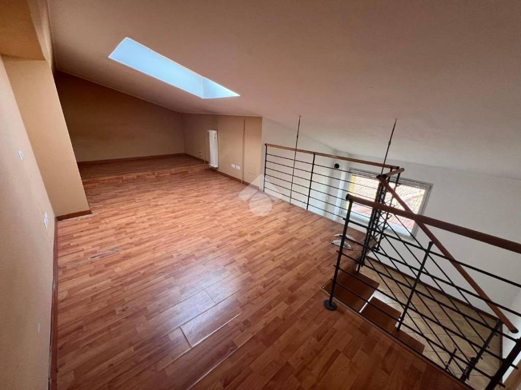 appartamento in vendita a Varese in zona Giubiano