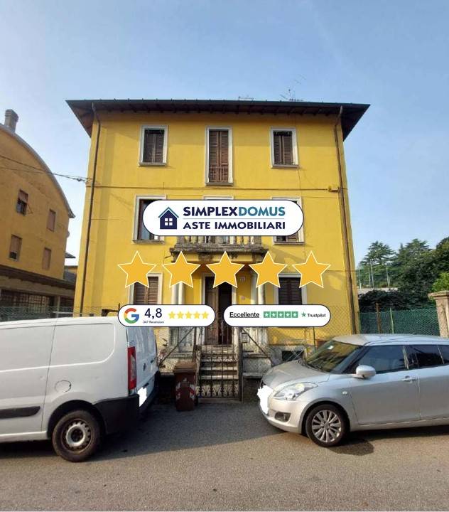 appartamento in vendita a Varese in zona Bizzozero