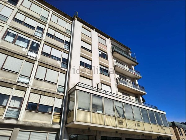 appartamento in vendita a Varese in zona Biumo