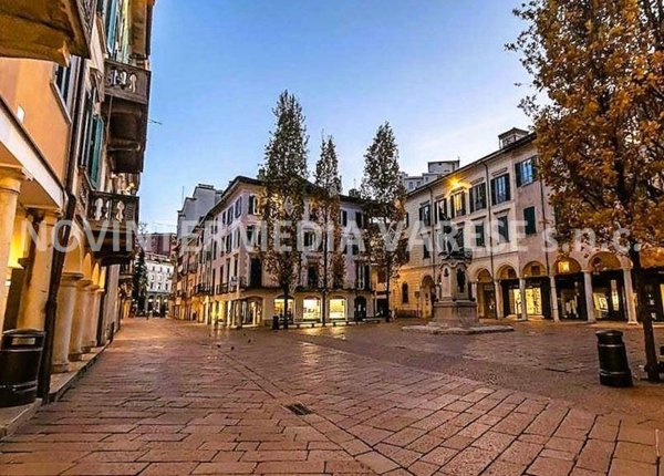 attico in vendita a Varese in zona Centro Città