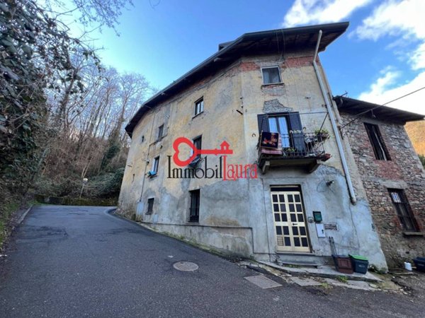 appartamento in vendita a Varese in zona Sant'Ambrogio