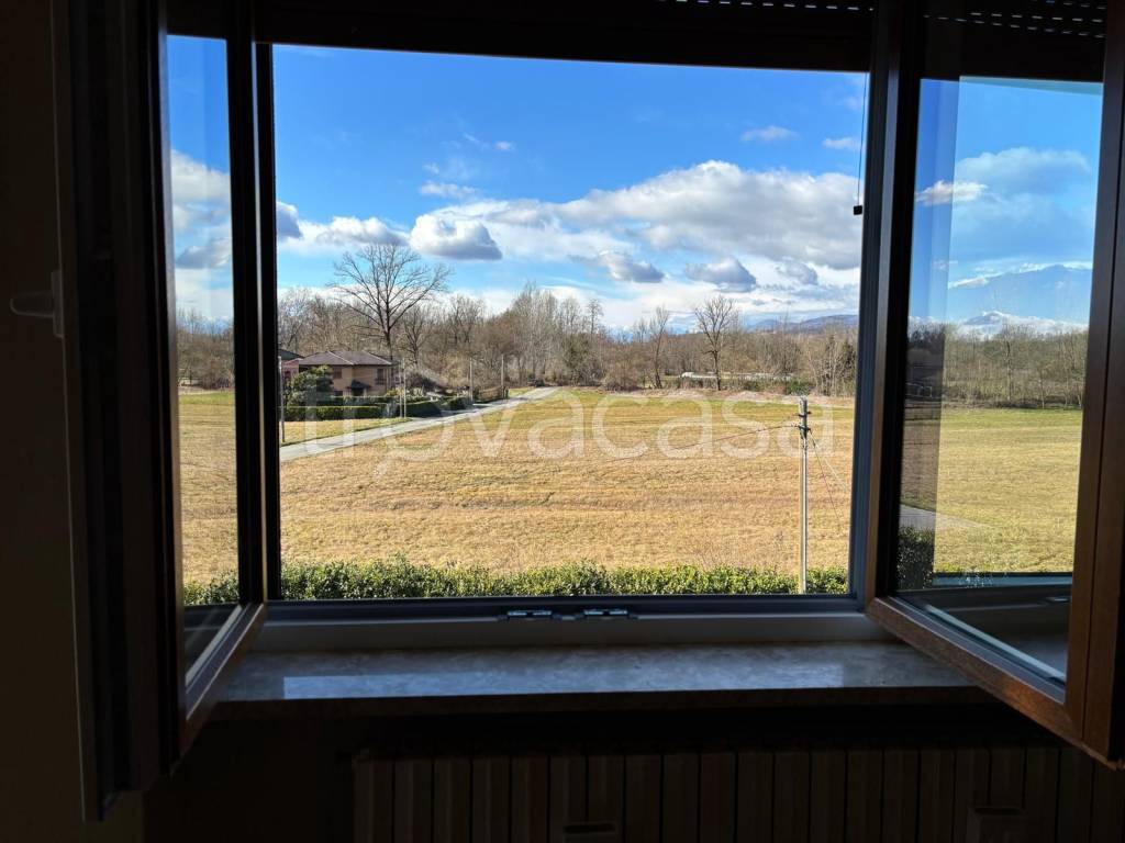 appartamento in vendita a Varese in zona Capolago