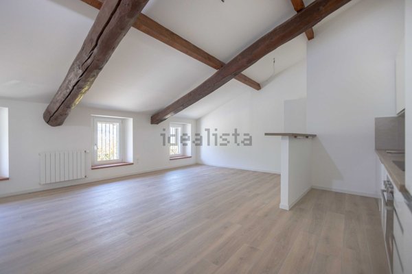 appartamento in vendita a Varese in zona Capolago