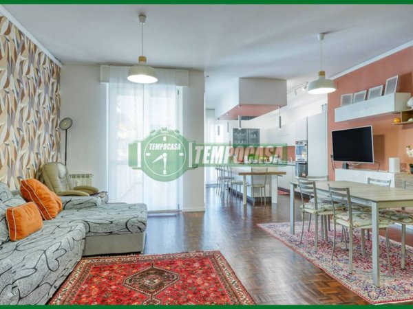 appartamento in vendita a Varese in zona Brunella