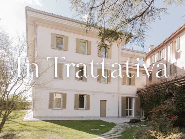 appartamento in vendita a Varese in zona Casbeno