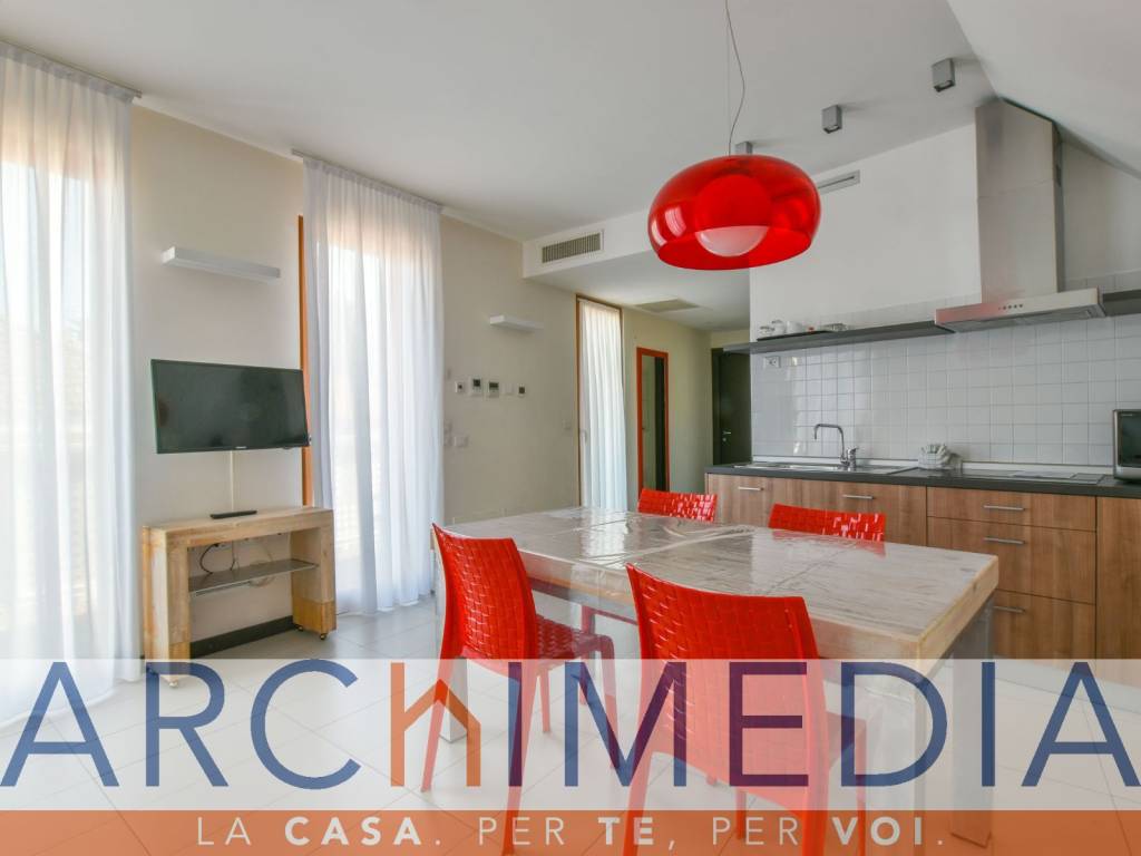 appartamento in vendita a Varese in zona Giubiano