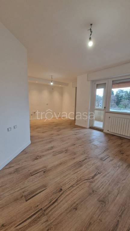 appartamento in vendita a Varese in zona Via Crispi