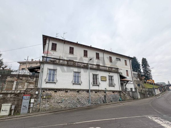 appartamento in vendita a Varese in zona Viale Belforte