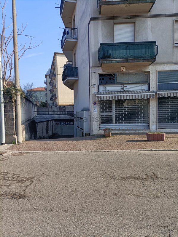 appartamento in vendita a Varese in zona Viale Belforte