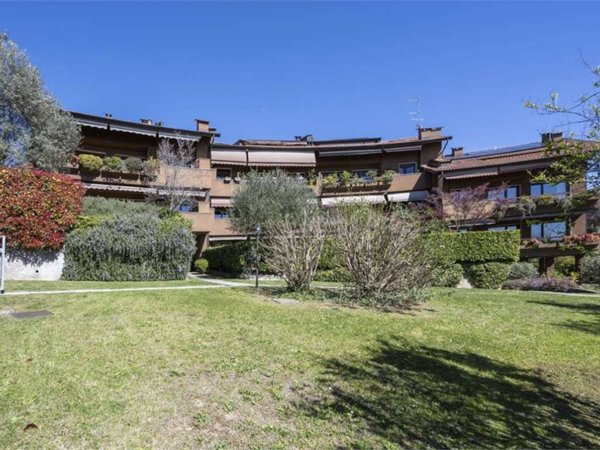 appartamento in vendita a Varese in zona Masnago