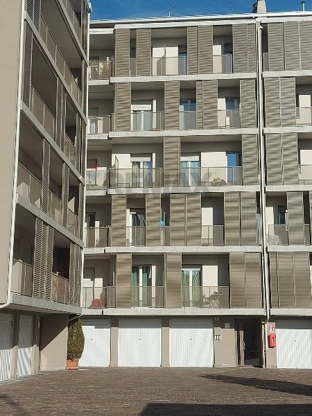 appartamento in vendita a Varese in zona Ippodromo