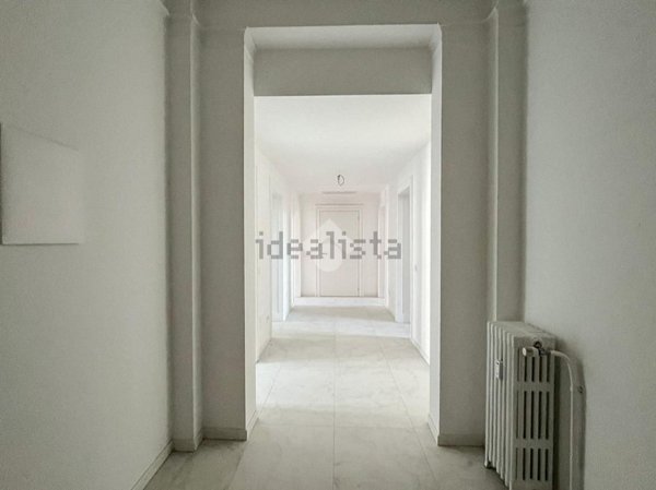 appartamento in vendita a Varese in zona Centro Città