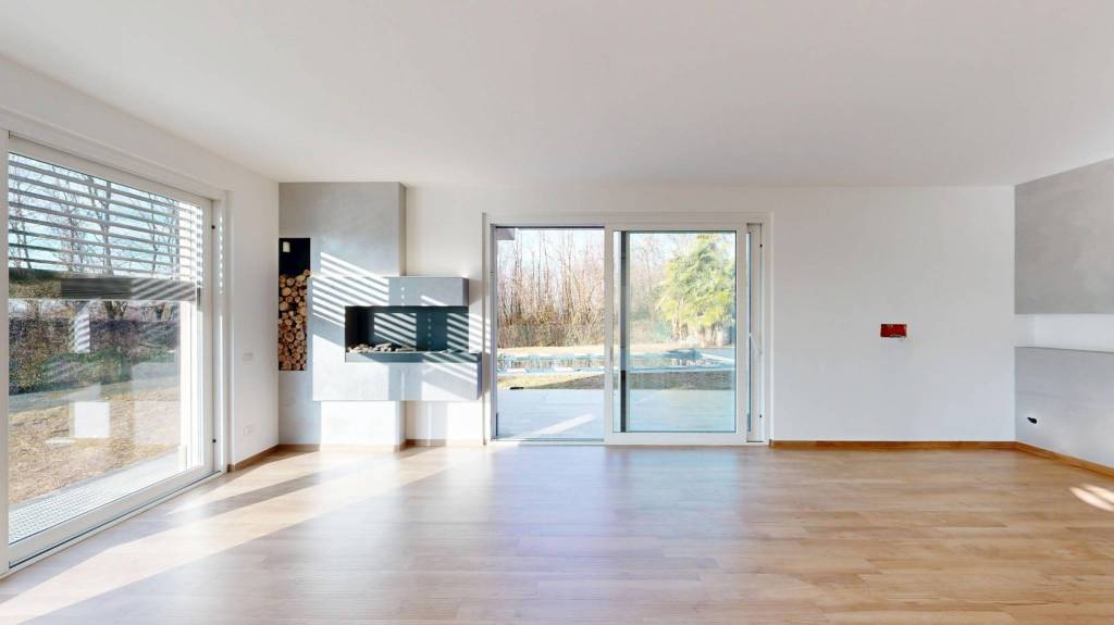 casa indipendente in vendita a Varese in zona Giubiano