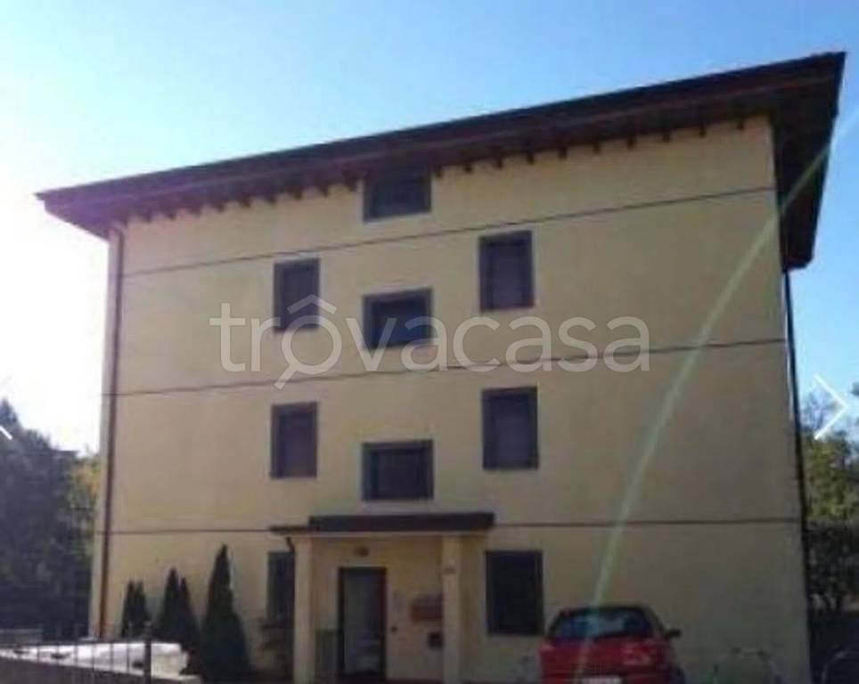 appartamento in vendita a Varese in zona Giubiano