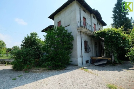casa indipendente in vendita a Varese in zona Campo dei Fiori