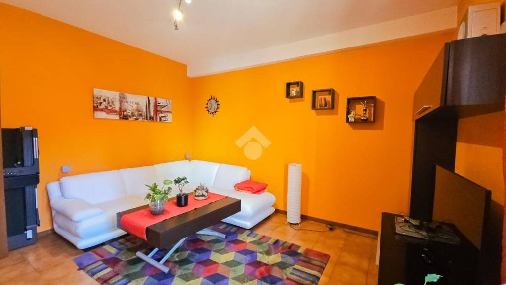 appartamento in vendita a Varese in zona Biumo