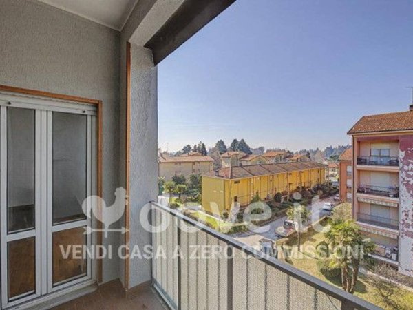 appartamento in vendita a Varese in zona Avigno