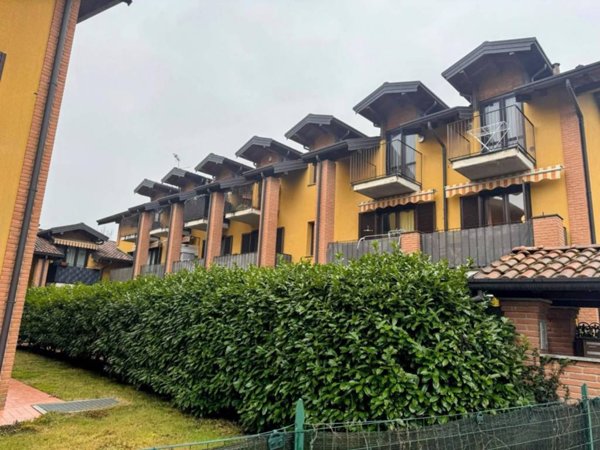appartamento in vendita a Varese in zona Giubiano