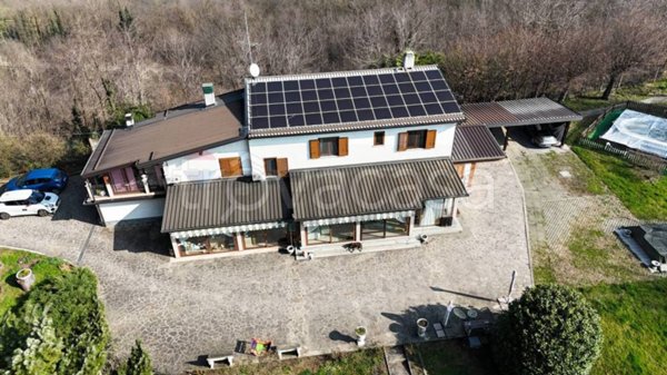 casa indipendente in vendita a Varese in zona Viale Belforte