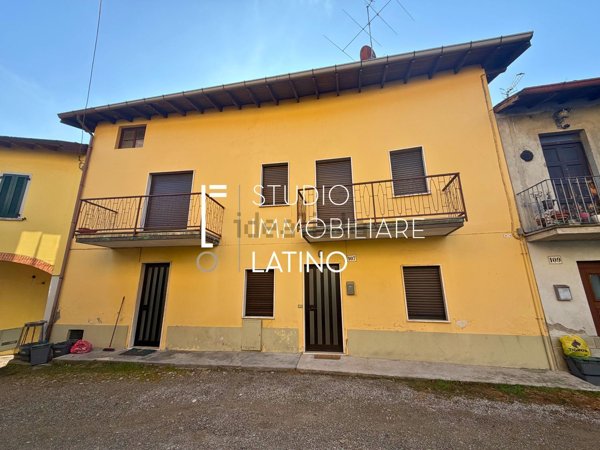 casa indipendente in vendita a Varese
